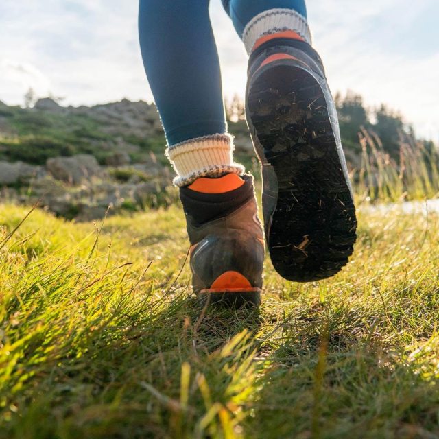 Custom footbeds hiking lifestyle 2